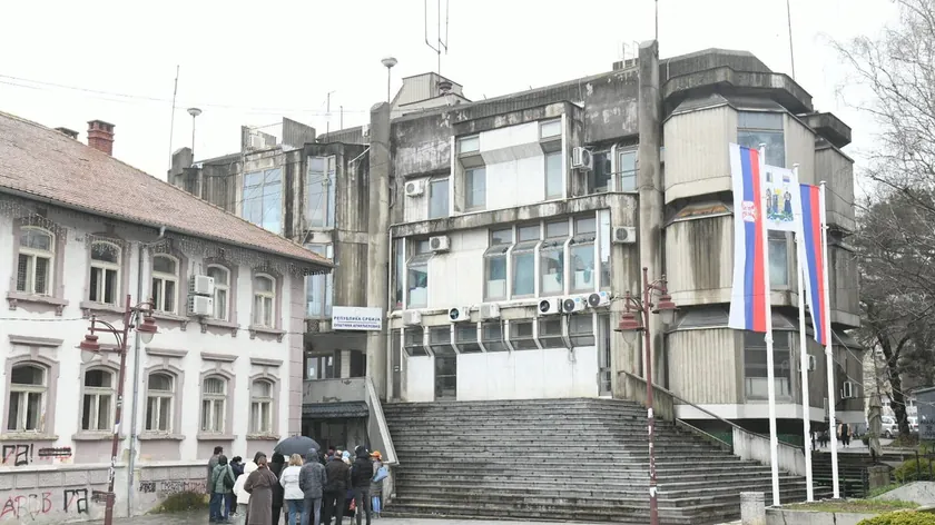 Sırbistan'da Aranđelovac ve Bajina Bašta'da belediye meclisi oturumları devam ediyor