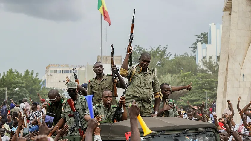 Mali'de Silahlı Gruplar Hükümet Güçlerine Karşı Koordineli Saldırılar Başlattı