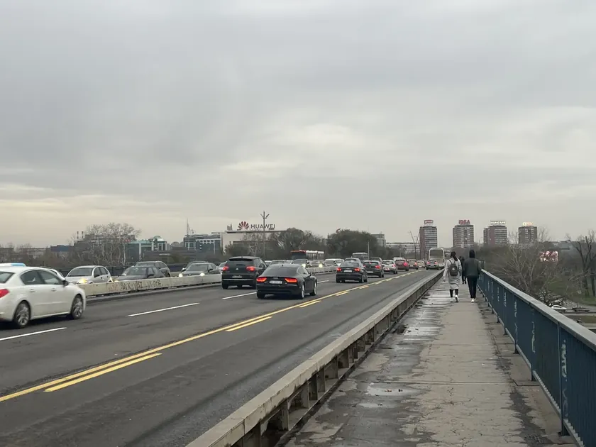 Sırbistan'da bugün hava kapalı, soğuk ve yağmurlu; dağlarda kar bekleniyor.