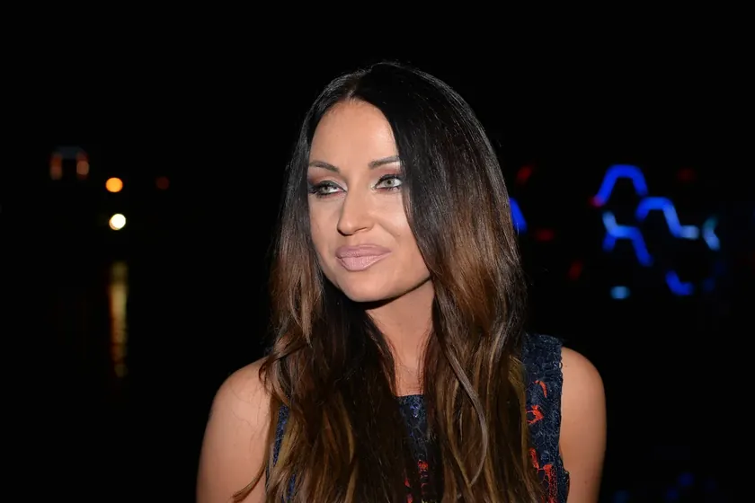 Sırp sanatçı Katarina Živković Dubai'de 1500 avroluk lüks otelde tatil yapıyor