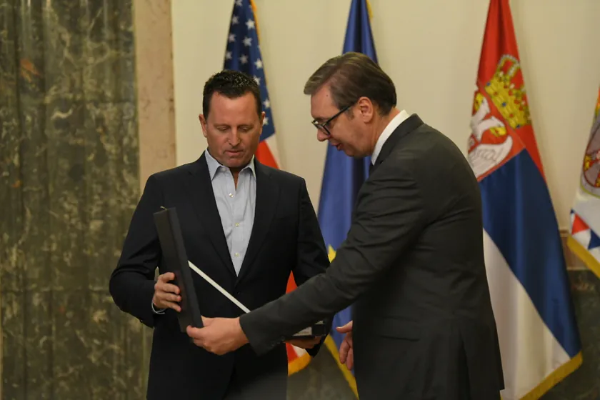 Richard Grenel: Vučić'in Amerikan yolu takip etmesi gerekiyor