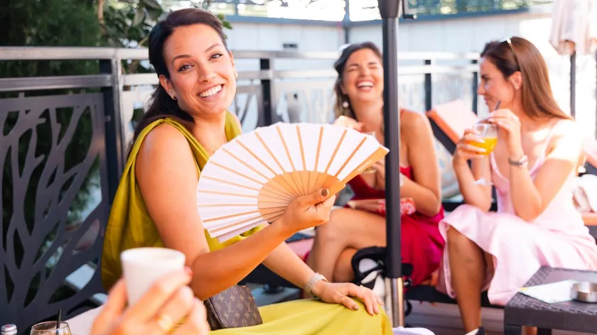 Sırbistan'da düzenlenen "Out of Office" Summer Party etkinliği büyük bir başarı kazandı.