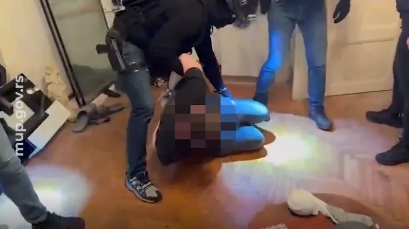 Sırbistan'da Göçmen Kaçakçılığı Operasyonu: Belgrad ve Subotica'da Dokuz Kişi Tutuklandı