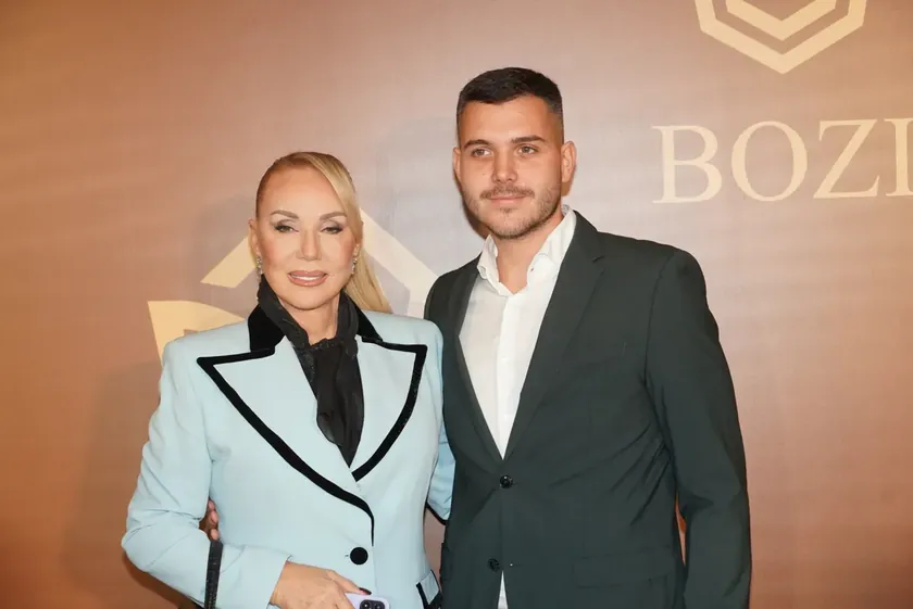 Sırbistanlı Şarkıcı Sanja Đorđević, Viktor Živojinović'in Şımarık Çocukluğunu Ortaya Çıkardı