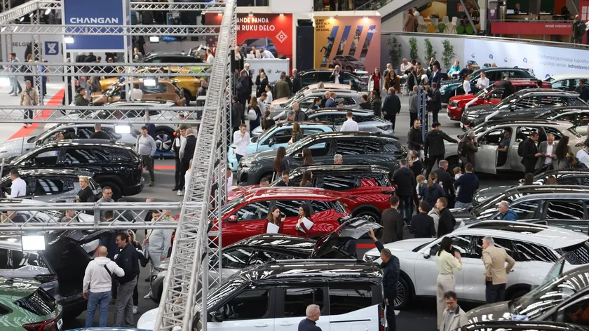 Belgrad Otomobil Fuarı Yoğun İlgi Gördü, Çin Markaları Ziyaretçilerin Gözdesi Oldu