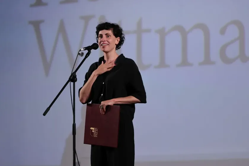 Sırp sanatçı Helena Vitman Paliçte "Underground Spirit" ödülünü aldı.