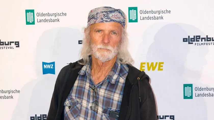 Woodstock Belgeselinin Yönetmeni Michael Wadleigh Hırvatistan Karlovac'ta Kütüphaneyi Ziyaret Etti