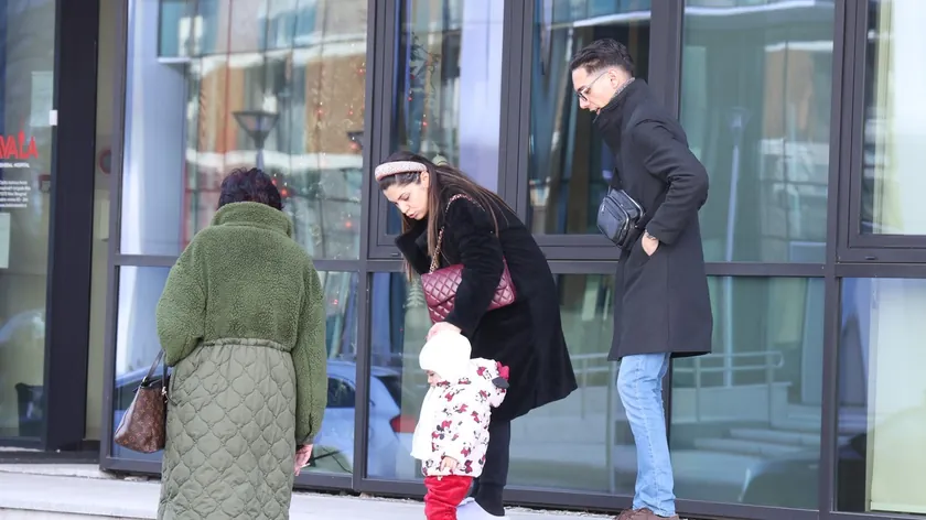Sırp şarkıcının ailesi eski bir müzikçi ile olan ilişkisinden dolayı onu reddederdi