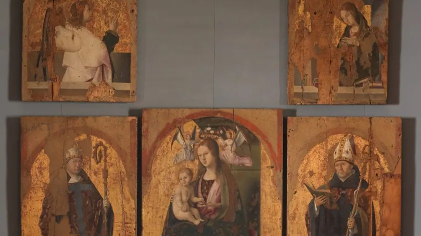 Antonello da Messina'nın en değerli eserleri hırsızlar tarafından Mesina müzesinden çalındı.