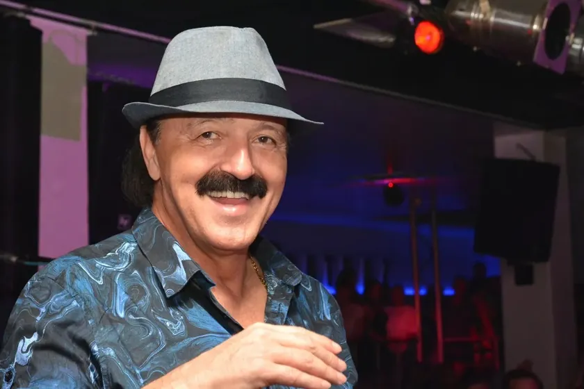 Sırp şarkıcı Haris Džinović İspanya'ya taşınan kızı ve hakkında çıkan iddiaları konuştu