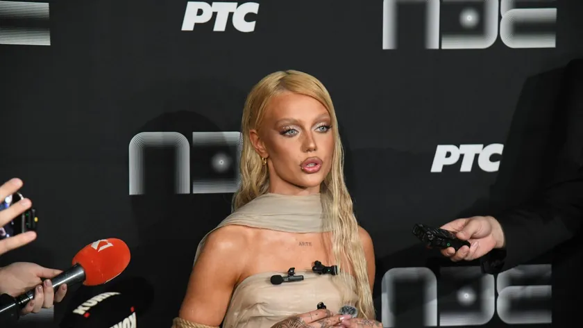 Sırbistan'da PZE 2026 Finali Öncesi Lores Kostüm Sorunu Yaşadığını Açıkladı