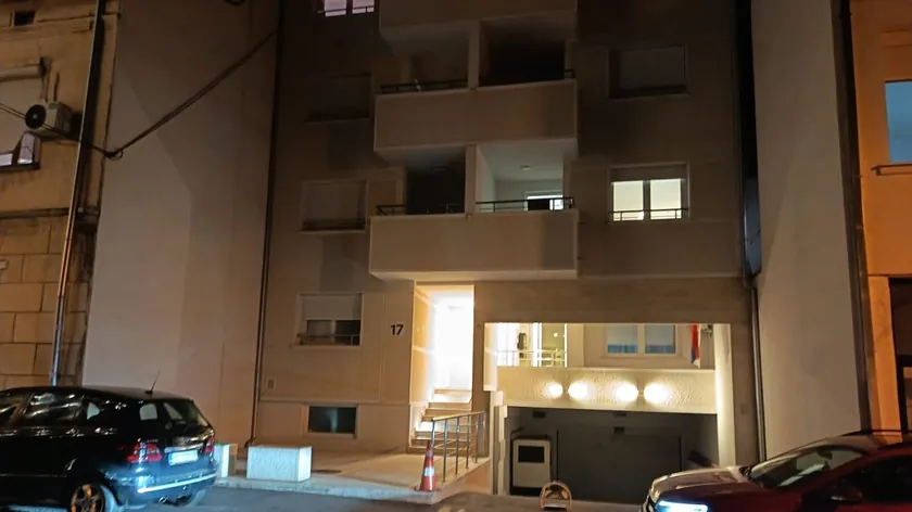Zvezdari'nde bir apartmanda yaşayan bir çift yangında hayatını kaybetti.