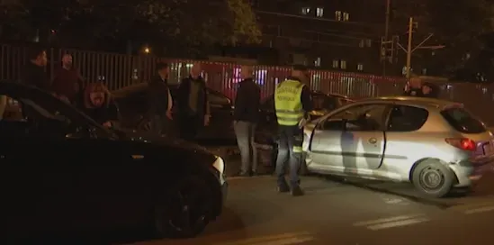 Sırbistan Belgrad'da zincirleme kaza: Dört kişi yaralandı, trafik durdu