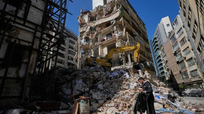 Katar İsrail'in Lübnan'a Hava Saldırılarını Barbarca Katliam Olarak Kınadı