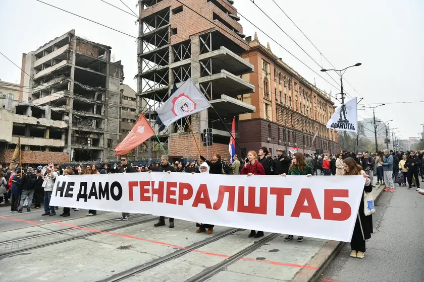 Sırp öğrenciler, "Generalştab" davasında yeni bir duruşma için vatandaşları davet etti.