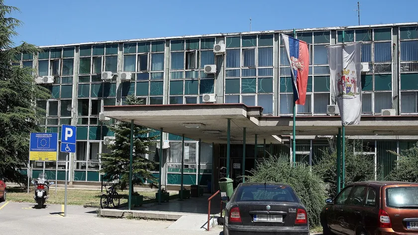 Sırbistan Smederevska Palanka'da Öğrenci ve Muhalefet Arasında Seçim Ayrılığı Yaşandı