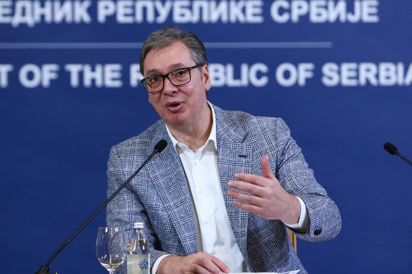Sırbistan’da Vučić, Hükümet Toplantısında Kendini Geleceğin Başbakanı Olarak Tanıttı