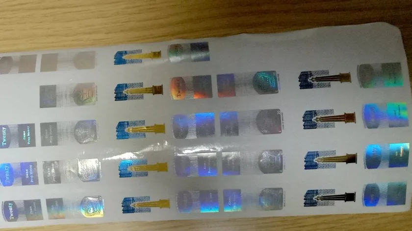 Üç yabancı Vrška Çuka'da sahte para nedeniyle yakalandı