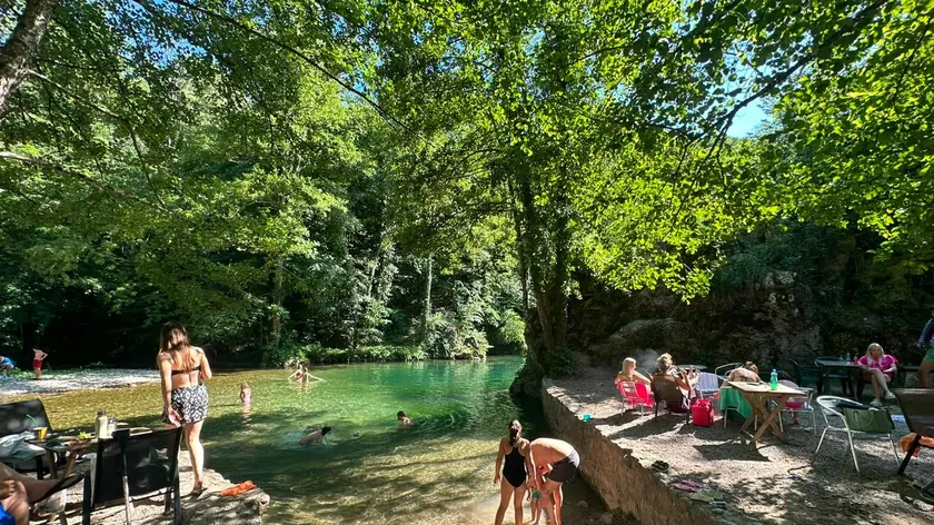 Arilje'de kendi denizine sahip, sıcak yaz günlerinde gerçek bir cennet Bu 3 lokasyon turistik bir hazinedir (FOTO)