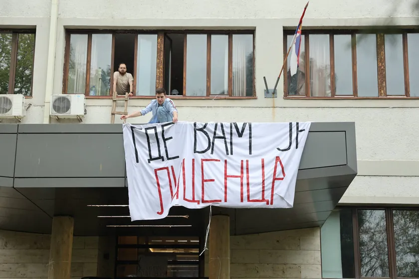 Nepotizm ve çıkar çatışması Niš Tıp Fakültesi'nde gündemde