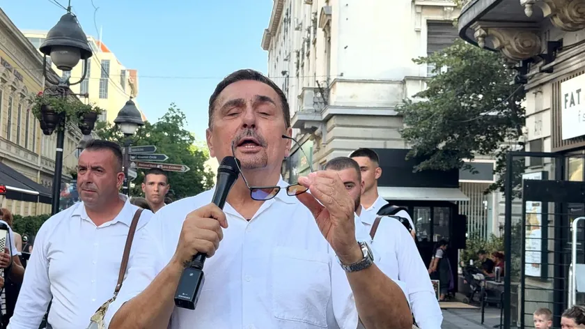 Sırp şarkıcısı Dragan Kojić Keba'nın Beograd'taki Taşmajdanda vereceği konserti için heyecan artıyor.