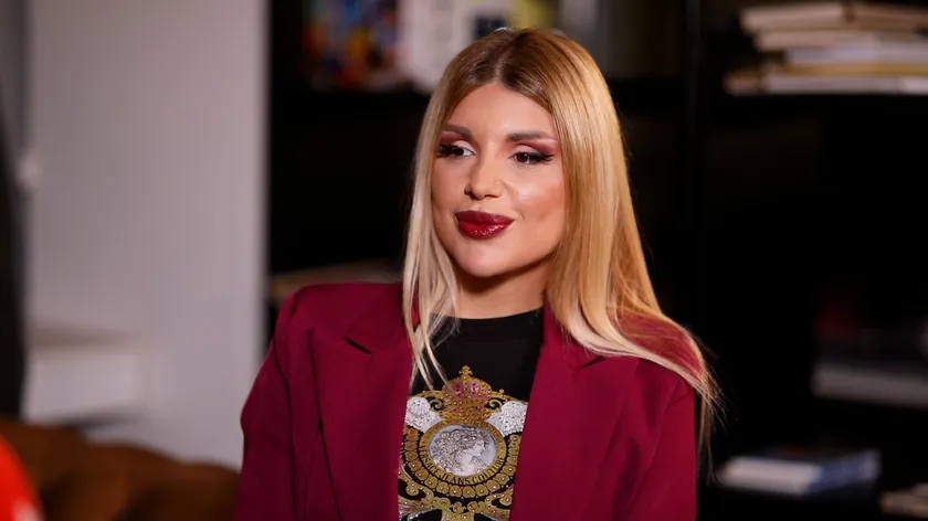 Televizyon sunucusu Ivana Šopić saç rengini değiştirdi ve birçok kişi onu tanımadı.