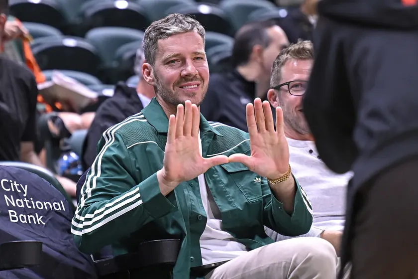 Sırbistan'da bir plajda bulunan çantanın sahibi NBA yıldızı Goran Dragić oldu.