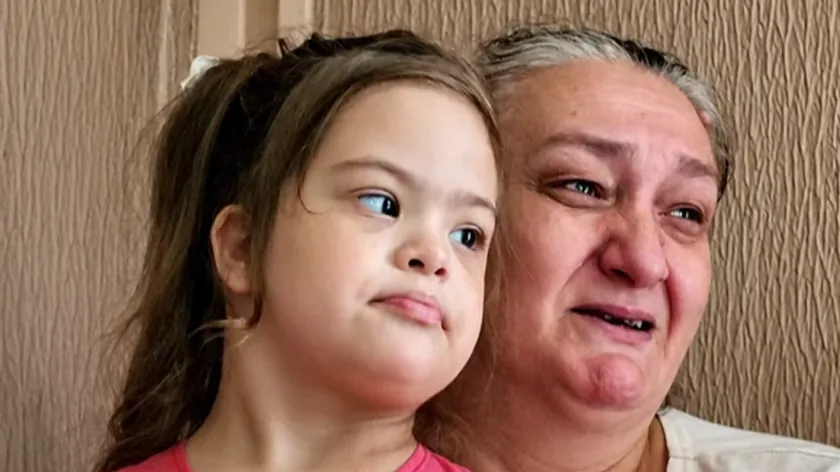 Sırbistan'da bir anne ve kızı yeni bir eve kavuşacak.