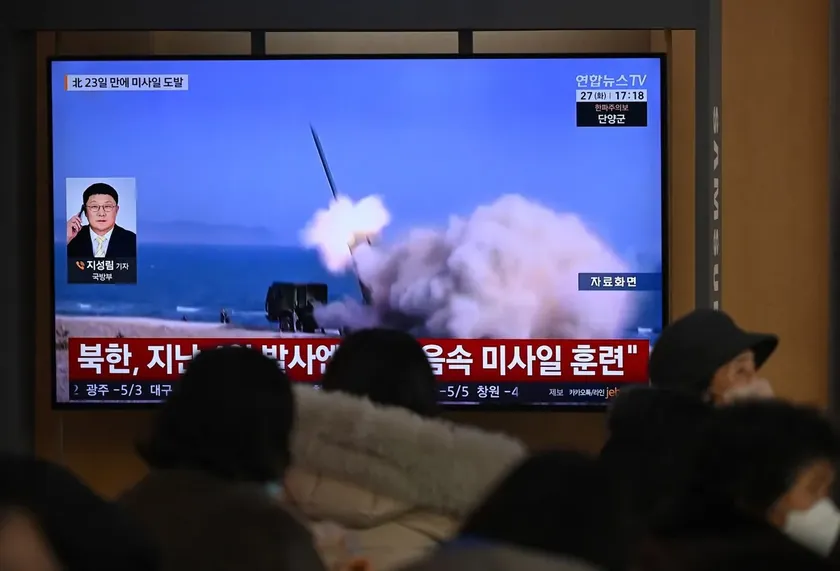 Severna Koreja Japonya Sularına Projetil Ispatladı