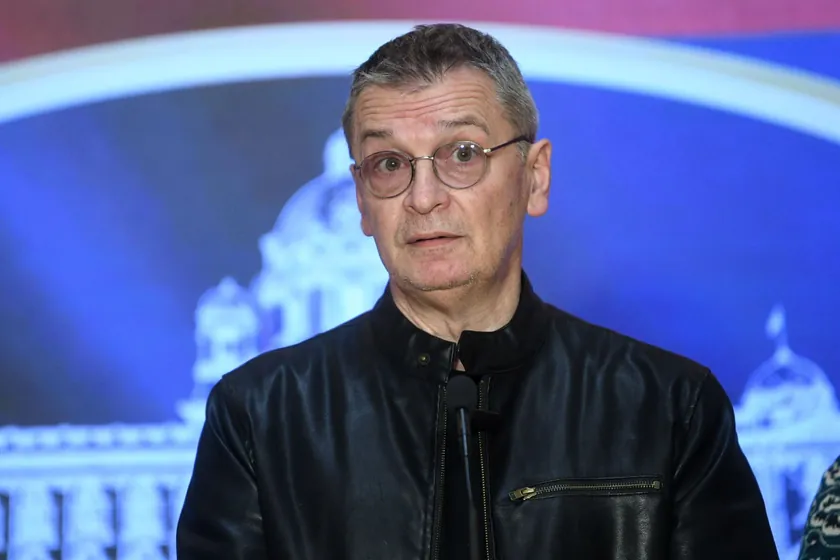 Ćuta: Varlıklara ilişkin köken incelemesi önce Vučić, Mali ve Brnabić ailelerinden başlamalı