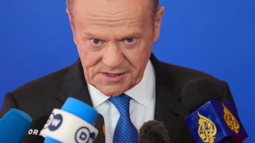 Polonya Başbakanı Tusk NATO'daki mevcut çözülmeyi eleştirdiğini bildirdi