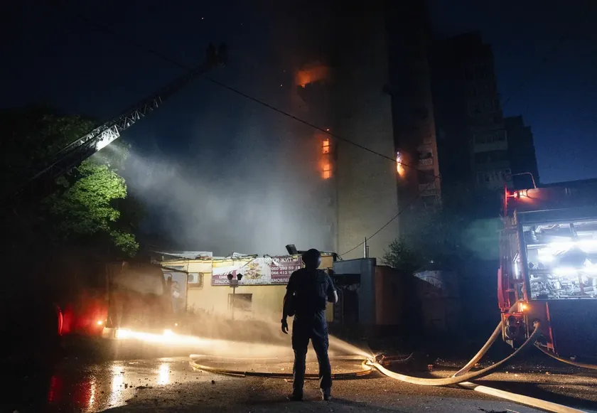 Rusya ve Ukrayna'da kanlı bir gece Sumi'de iki kız çocuğu, Moskova bölgesinde beş kişi hayatını kaybetti
