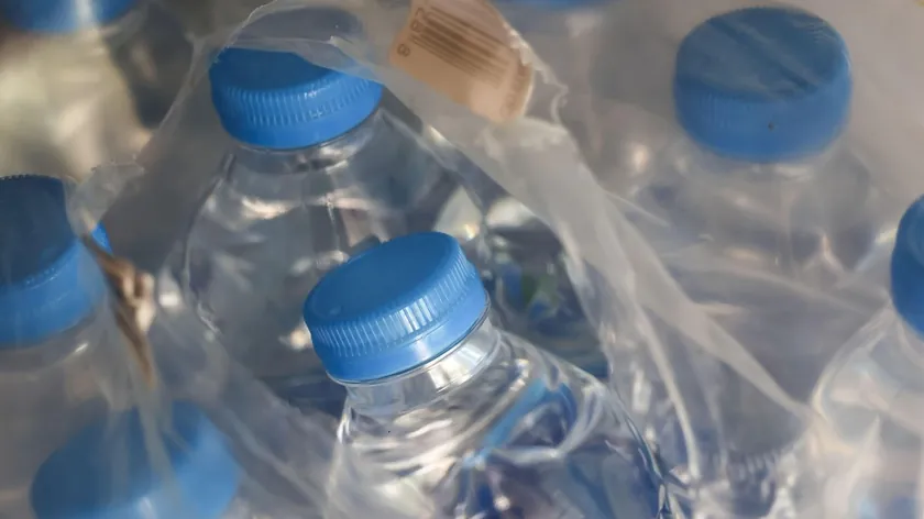 AB'nin geri dönüşüm kuralları plastik şişelerin görünümünü değiştiriyor