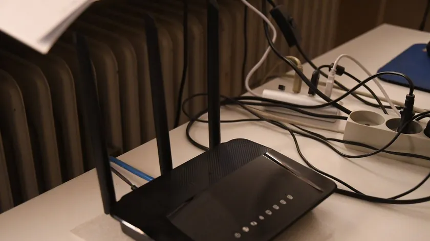 Wi-Fi router'larınızı en az bir ayda bir elektrik prizinden çıkarmanız önemlidir.
