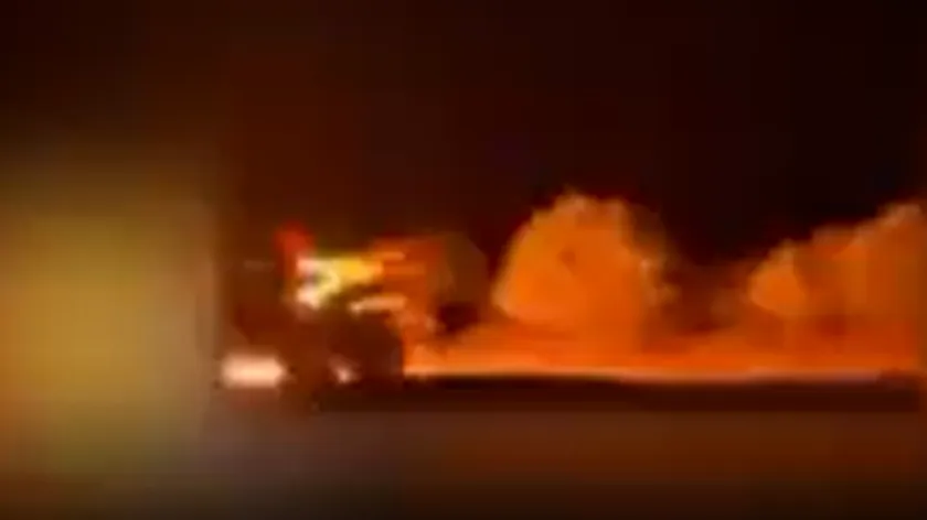 İranlı askerler Kuveyt'teki Amerikan üssünü dronlarla bombaladı.