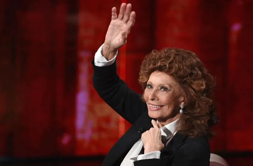 Sofija Loren 92. Yaşını Kutladı Torunları Onu Duygusal Mesajlarla Tebrik Etti
