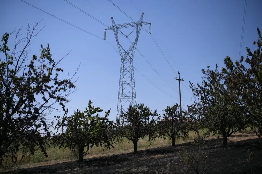 Belgrad'da altı belediyede elektrik kesintileri gün boyu etkili olacak