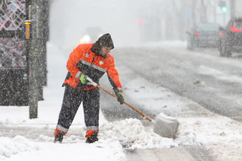 Sırbistan'da Bir Diğer Buzlu Gün: Yağışların Aşamalı Olarak Kesilmesi