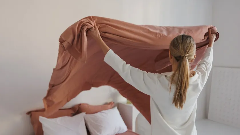 Yatak Toplama Alışkanlığı: Zihinsel Sağlık Üzerindeki Pozitif ve Negatif Etkileri