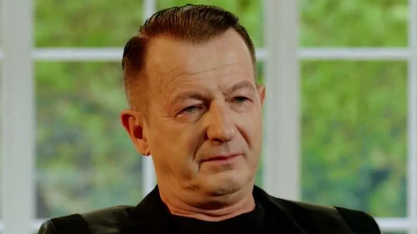 Şarkıcı Dejan Ćirković Ćira Saša Popović'i anarken gözyaşlarını tutamadı