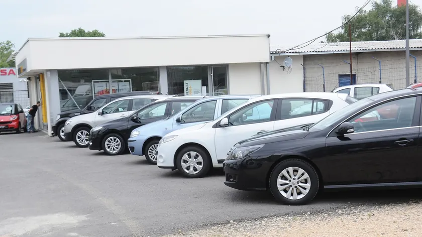 Yeni Ford Transit Courier: İşinize En Uygun Motoru Seçme Rehberi