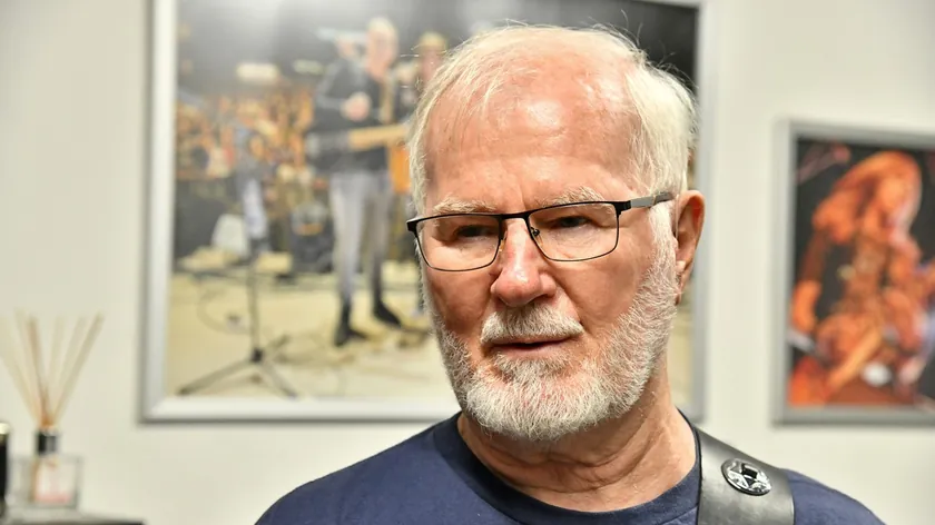 Sırbistan'da Yu grupa Belgrad'da eski hitlerini reggae tarzında yeni albümle tanıttı