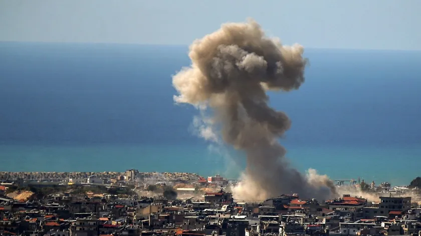 İran Nükleer Santrali Vuruldu ABD Başkanı Trump Diplomatik Gelişme Kaydetti