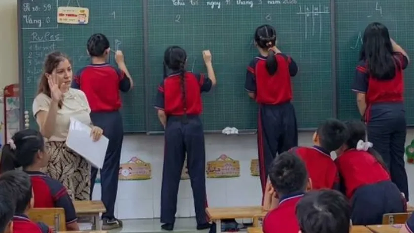 Sırbistanlı TikToker Vietnam okullarındaki mola uygulamalarını şaşkınlıkla kaydetti