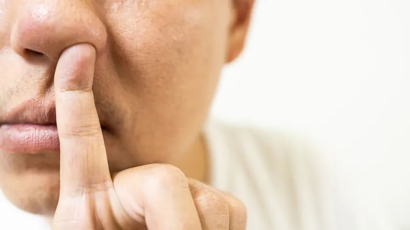 Burunda Kuru Kabuklanmalar Neden Oluşur Belirtileri Nelerdir Çözüm Yolları