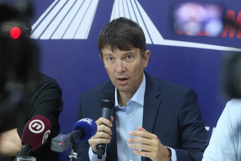 Beograd'daki kamu hizmetleri borçları IMF'in tepkisinin sebebi