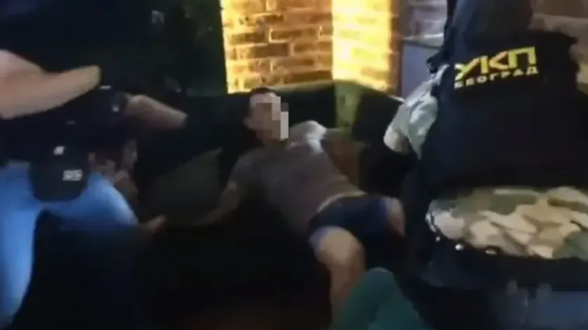 Sırbistan'da bir bomba saldırısıyla ilgili gizem Şüpheli kavca klanıyla bağlantılı olarak ortaya çıktı.