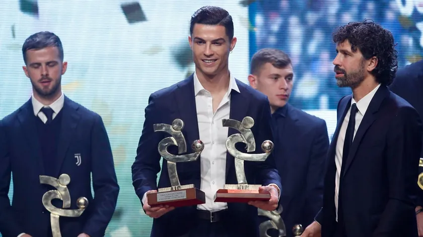 Portekizli Yıldız Cristiano Ronaldo'nun Her Maçı Sponsorlara Milyonlarca Dolar Kazandırıyor