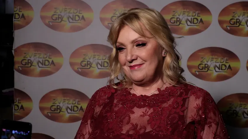 Sırbistan'da ünlü şarkıcının oğlu darp edildi, Snežana Đurišić kamuoyuna seslenecek.