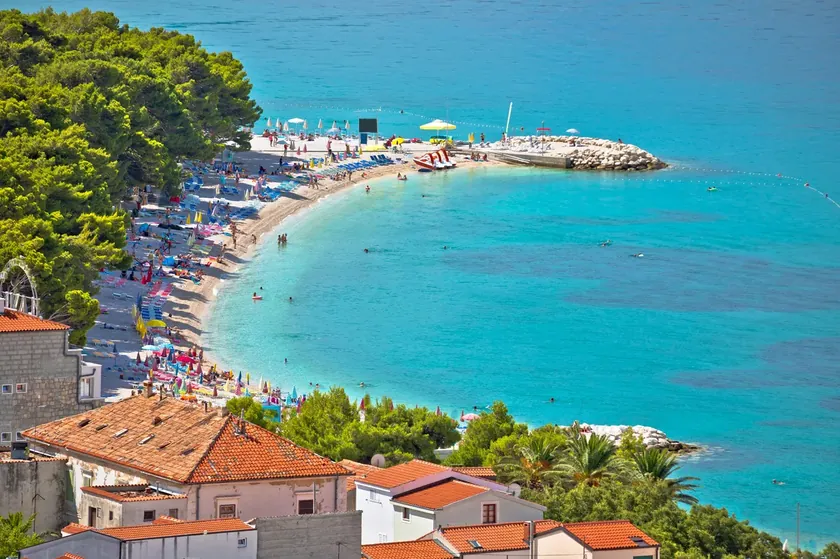 TuÄepima plajında bir tartışma sırasında erkek fiziksel saldırıya uğradı.